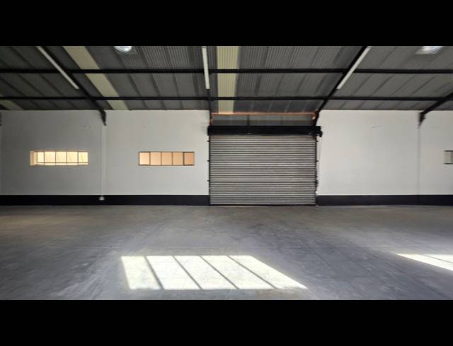 680M² WAREHOUSE TO LET IN SEBENZA